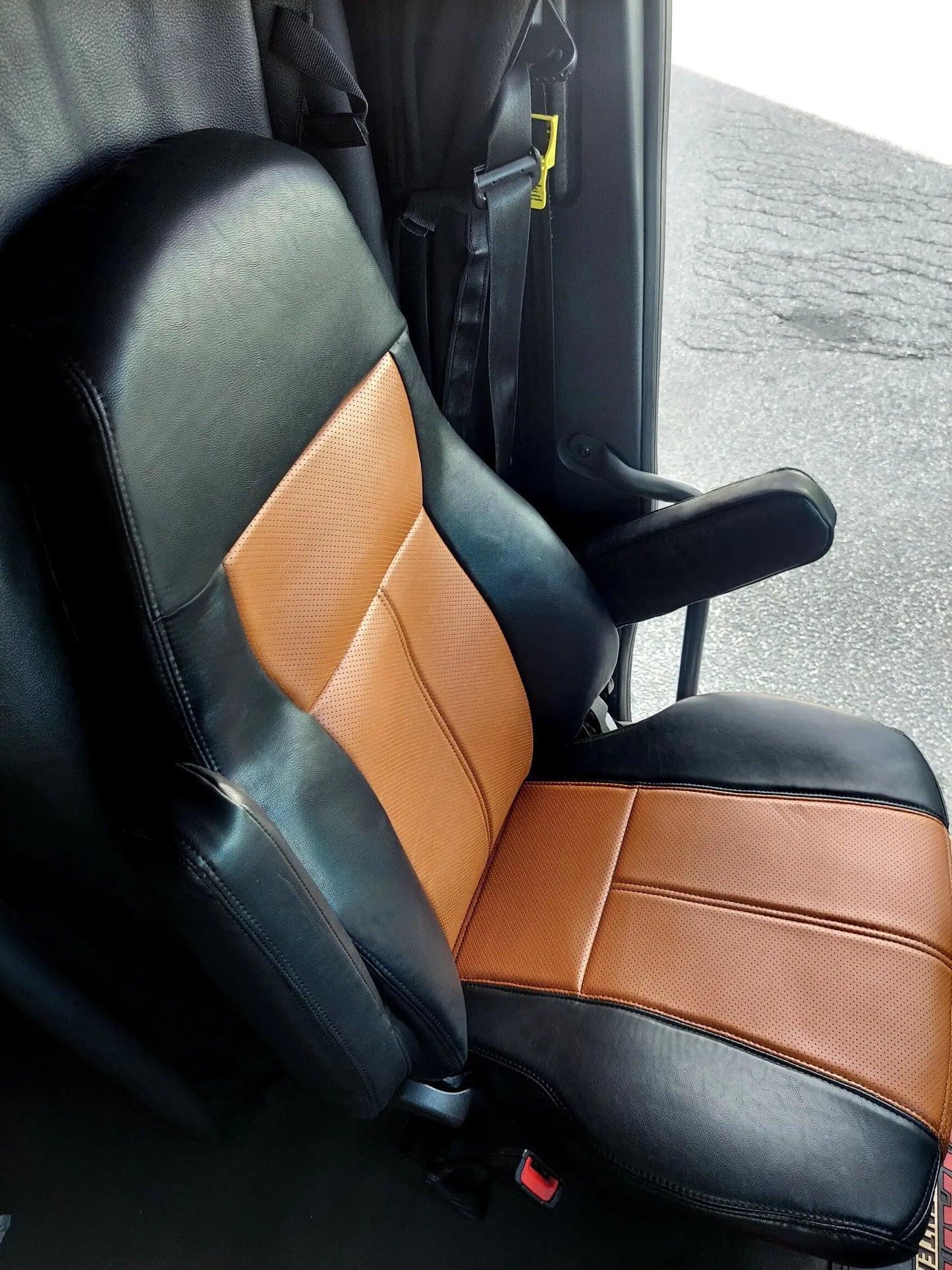 UPHOLSTERY QUALITY CASCADIA NICE FITTING SEAT COVER